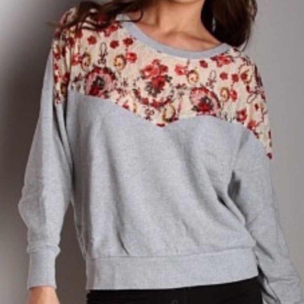 Free People Floral Gray Pullover Sweatshirt Top Size Small Ladies Oversized